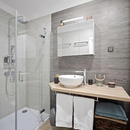 Urban Loft Next To The Beach Trogir Exterior photo