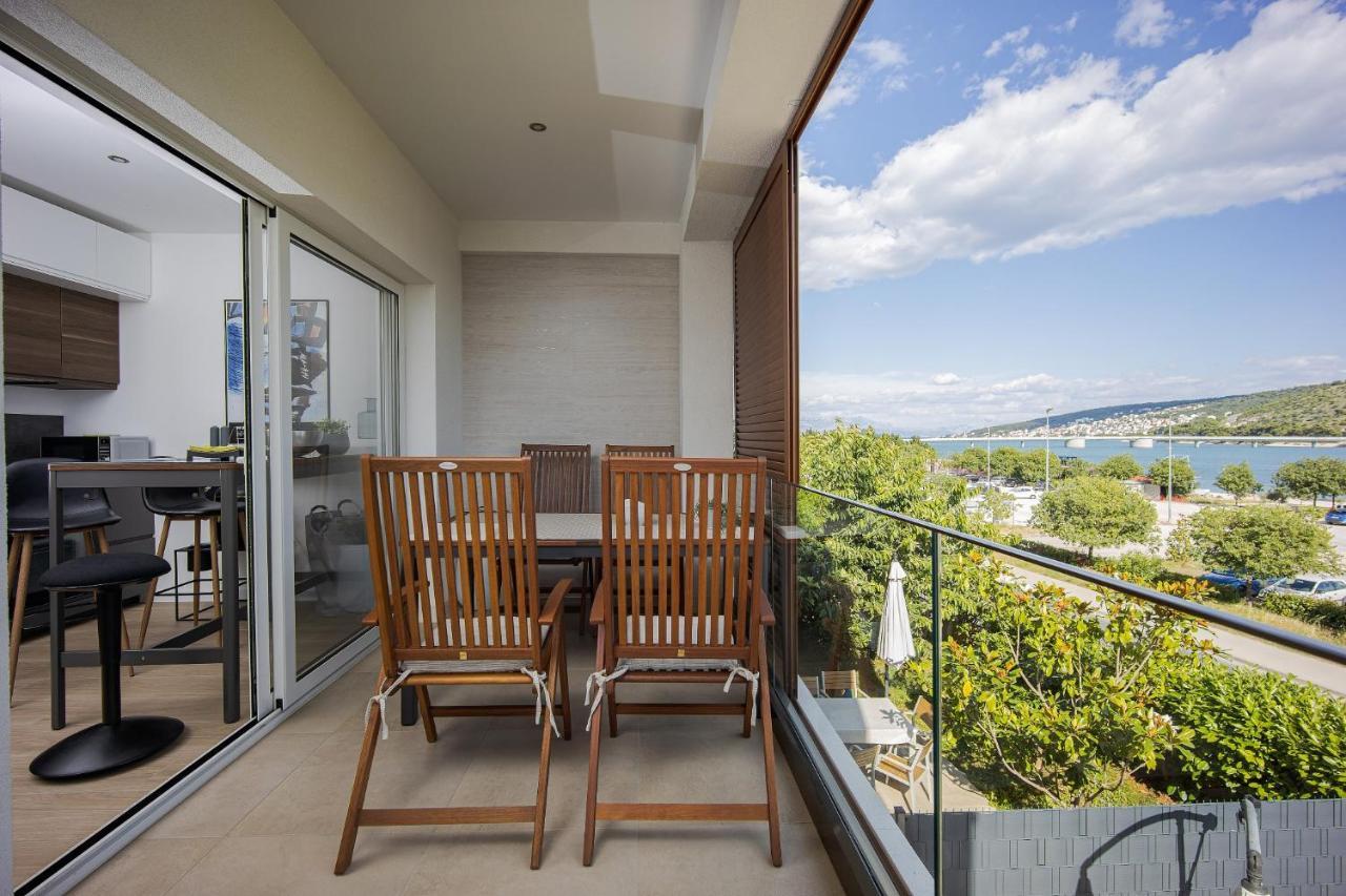 Urban Loft Next To The Apartment Trogir